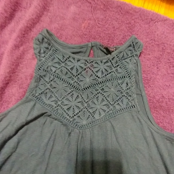 Top - Picture 2 of 2